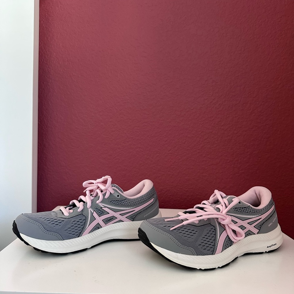 ASICS Women's Athletic Shoes in Gray and Pink - Picture 3 of 7